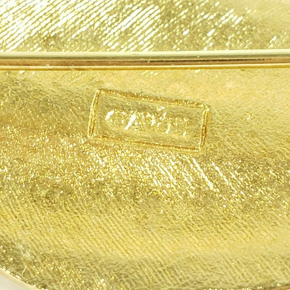 Vintage Avon Curled Leaf Brooch Graceful Leaf Gold - Picture 5 of 5